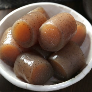 こんにゃくの中に白滝?!新食感の人気商品です
